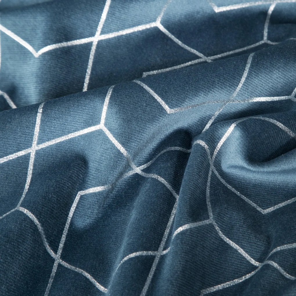 ZATEMŇOVACÍ ZÁVES NA KRÚŽKOCH MANDI 135X250 CM MODRÁ