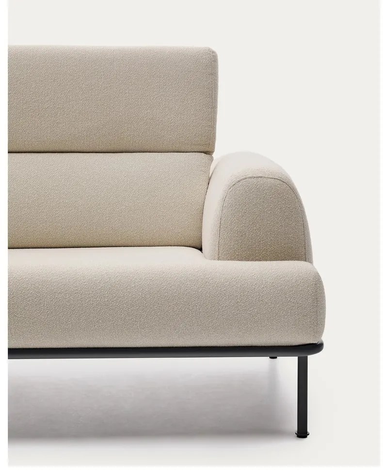 Béžová pohovka z textílie buklé 234 cm Aurum – Kave Home