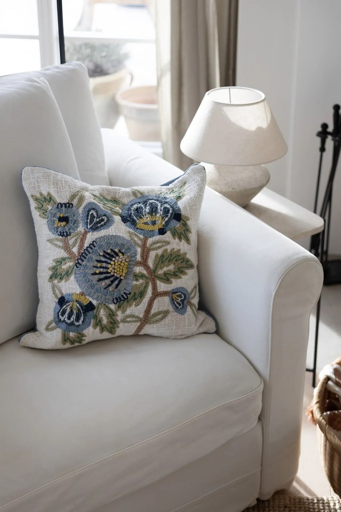 Bloomingville Dekoratívny vankúš s výšivkou Hanna Blue 45 × 45 cm