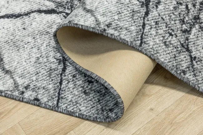 Metrážny koberec Grain 19 sivý