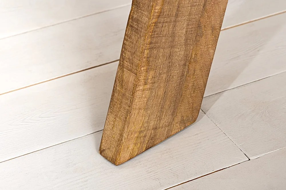Okrúhly jedálenský stôl Eglantine 140 cm hnedé mango