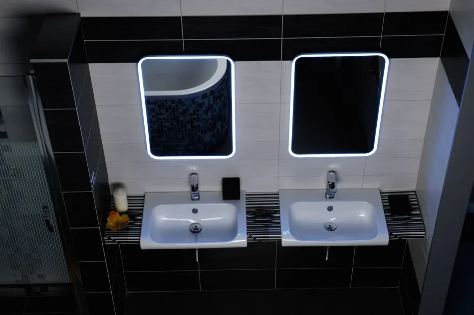 Sapho Sapho, FLOAT LED podsvietené zaoblené zrkadlo v ráme 600x800mm, biela, 22572