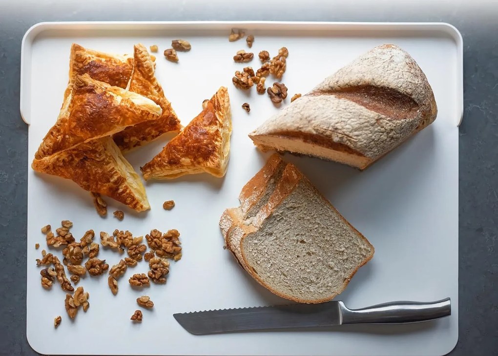 Zeller Present Vaľka na cesto so zvýšeným okrajom, silikónová pevná, 50x40, biela