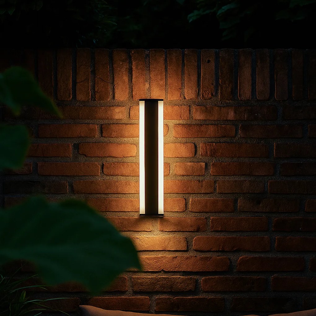 Moderná nástenná lampa čierna CCT 60cm vrátane LED IP54 - Vanya