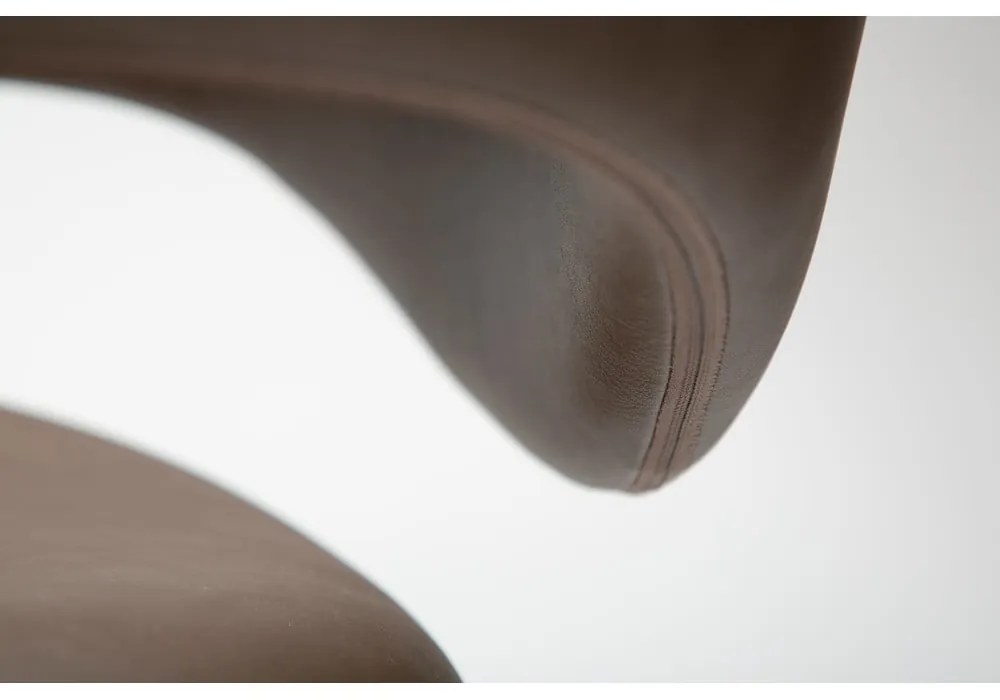 Tmavohnedá jedálenská stolička z imitácie kože Zone – DAN-FORM Denmark