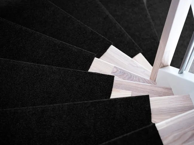 Nášľap na schody STEPI čierny