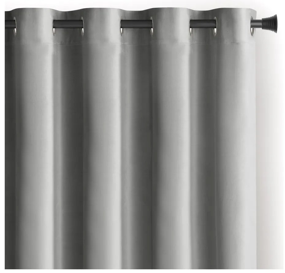 Svetlosivý zamatový dimout záves 140x245 cm Eyelets – Restilo