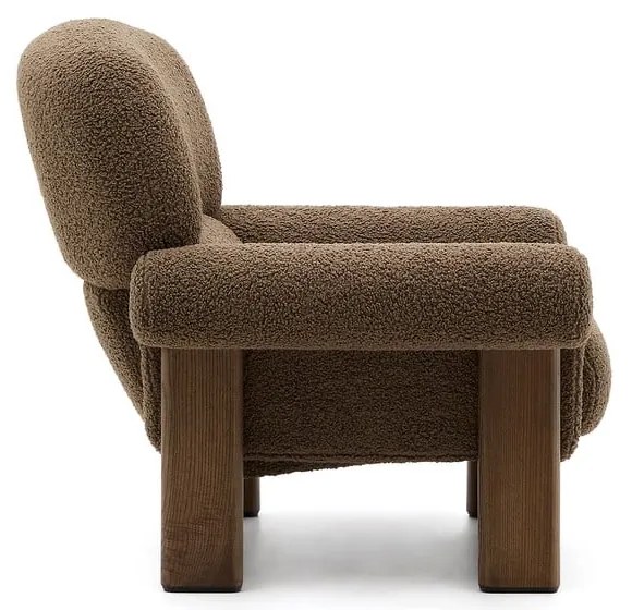 Hnedé kreslo z textílie buklé Nema – Kave Home