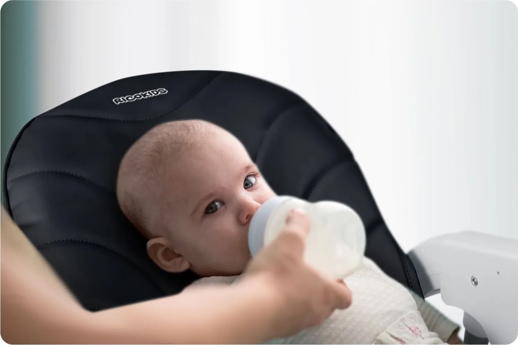 Detská jedálenská stolička Ricokids Tulo čierna