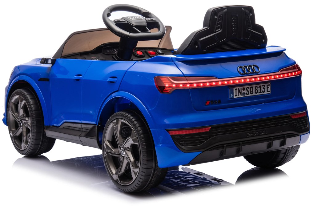 Elektrické autíčko Audi RS Q8 modré