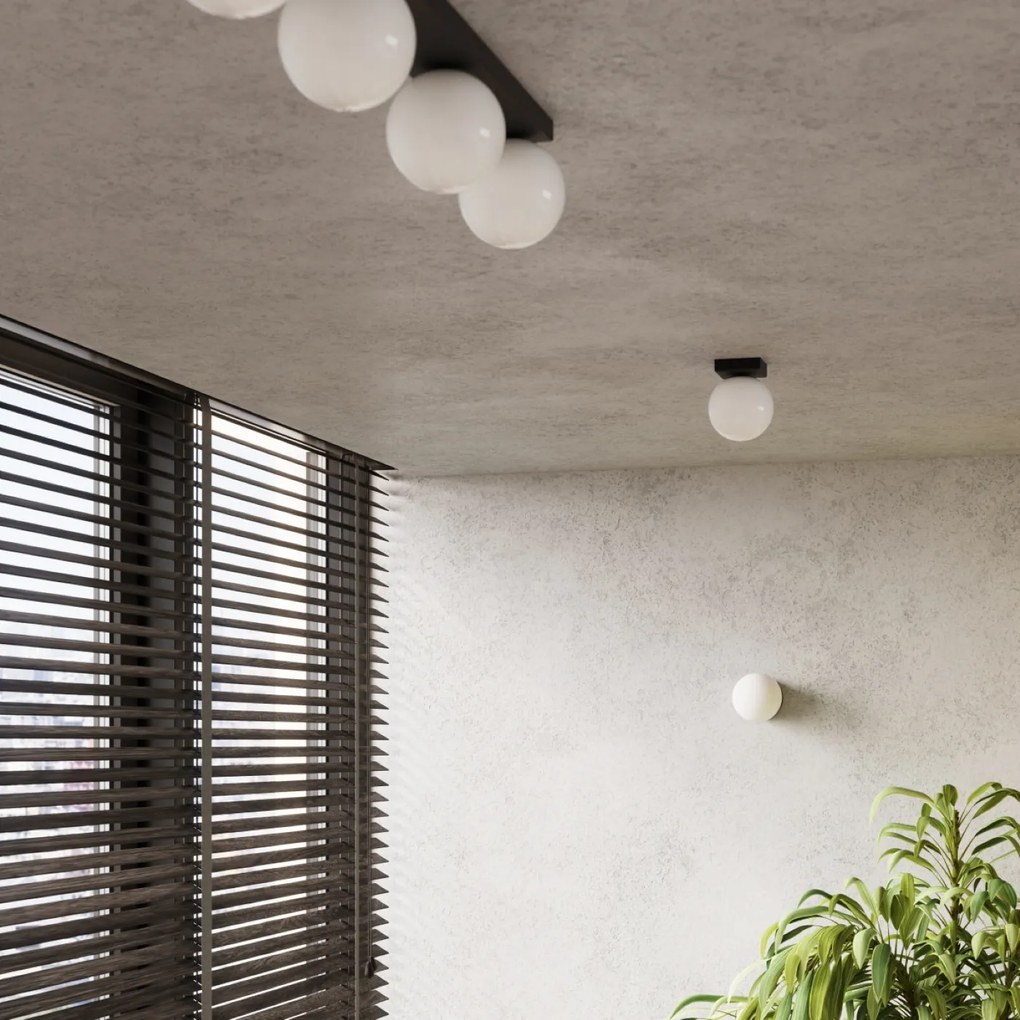 Nástenné svietidlo Yoli, 1x biele sklenené tienidlo, b