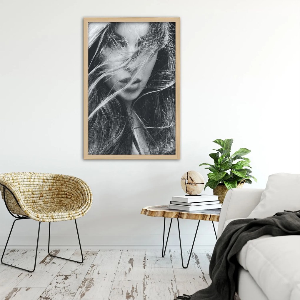 Gario Plagát Portrét ženy so splývavými vlasmi Farba rámu: Bez rámu, Rozmery: 20 x 30 cm