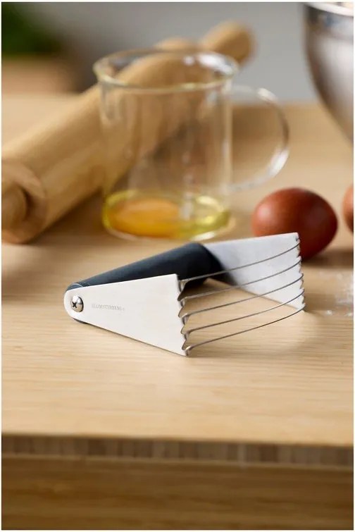 Kovová pomôcka na pečenie – Blomsterbergs