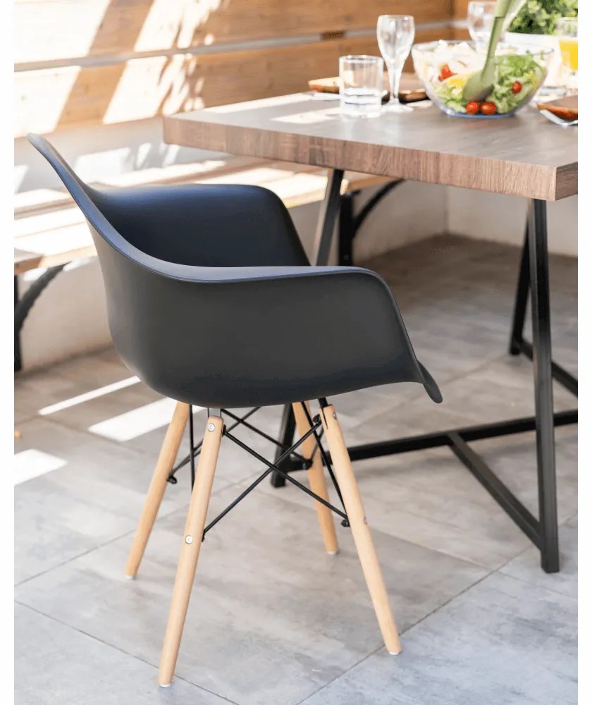 AKCIA Čierne jedálenské kreslo LIZBONA II. akosť