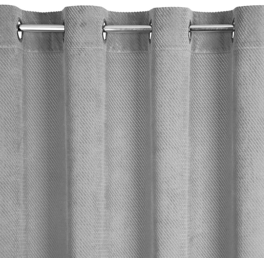 ZATEMŇOVACÍ ZÁVES NA KRÚŽKOCH ELIZA 140X250 CM STRIEBORNÁ