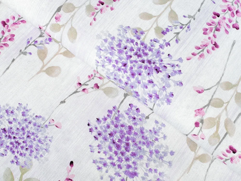 Biante Dekoračný behúň na stôl Leona LN-090 Fialové a ružové kvety 45x160 cm