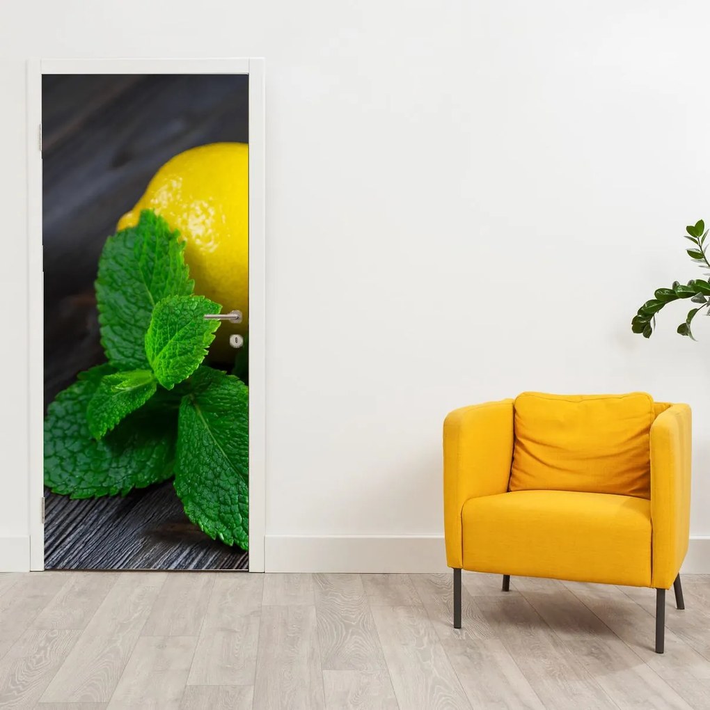 Fototapeta na dvere - Citrón a mäta na stole (95x205cm)
