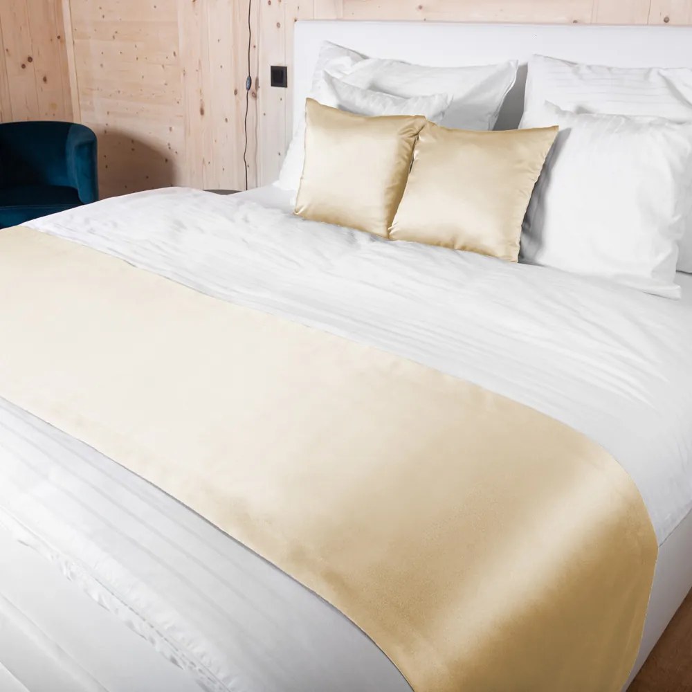 Biante Saténový prehoz/behúň na posteľ Satén LUX-032 Krémový 50x240 cm