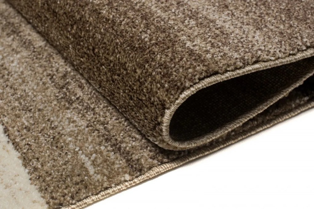 TA Koberec 3437A TMAVOBÉŽOVÉ SÁRÍ 3UX Rozmer: 60x100 cm