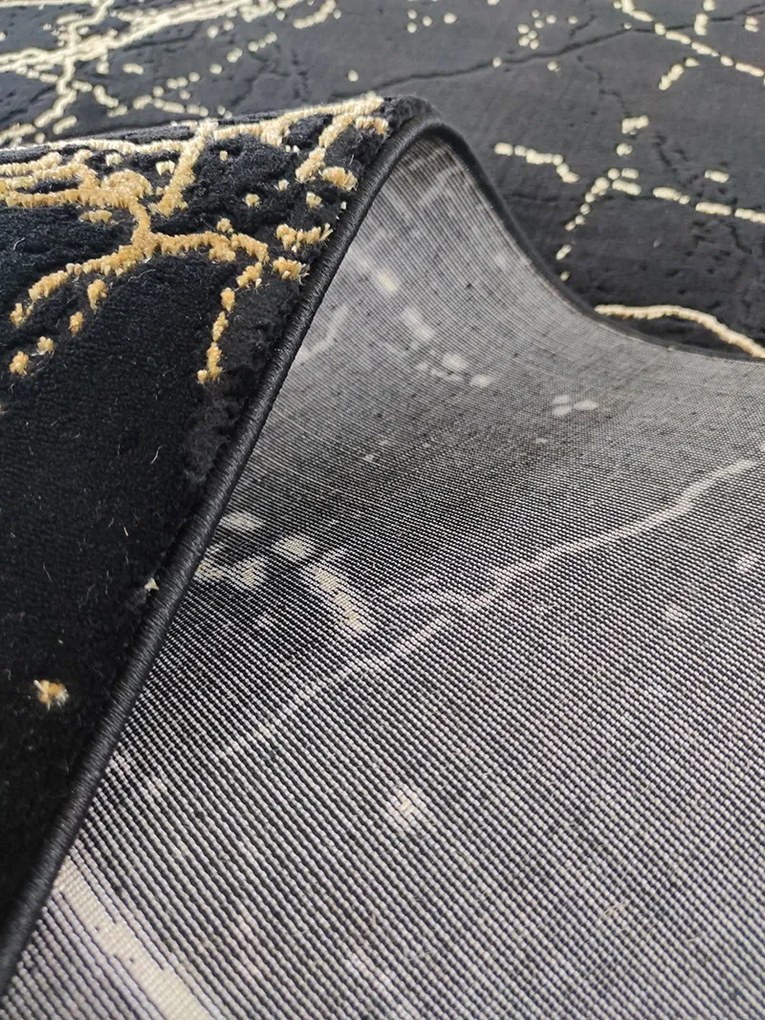BE Koberec Elite 4355 BLACK GOLD – čierny obdĺžnikový Rozmer: 120x180 cm