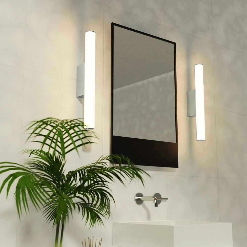 Čierne nástenné svietidlo SULION Caspio, dĺžka 60 cm