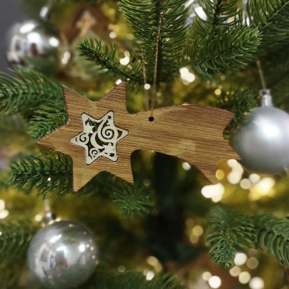 AMADEA Drevená ozdoba z masívu s vkladom - kométa s ornamentom 11 cm