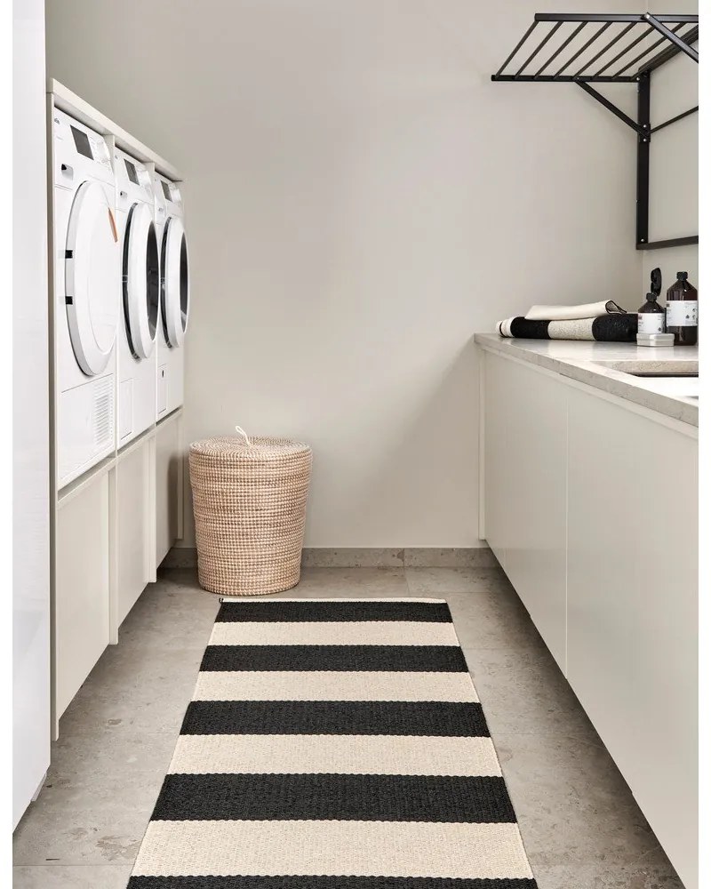 Čierno-biely vnútorný a vonkajší behúň 70x150 cm Bob Black Vanilla – Pappelina