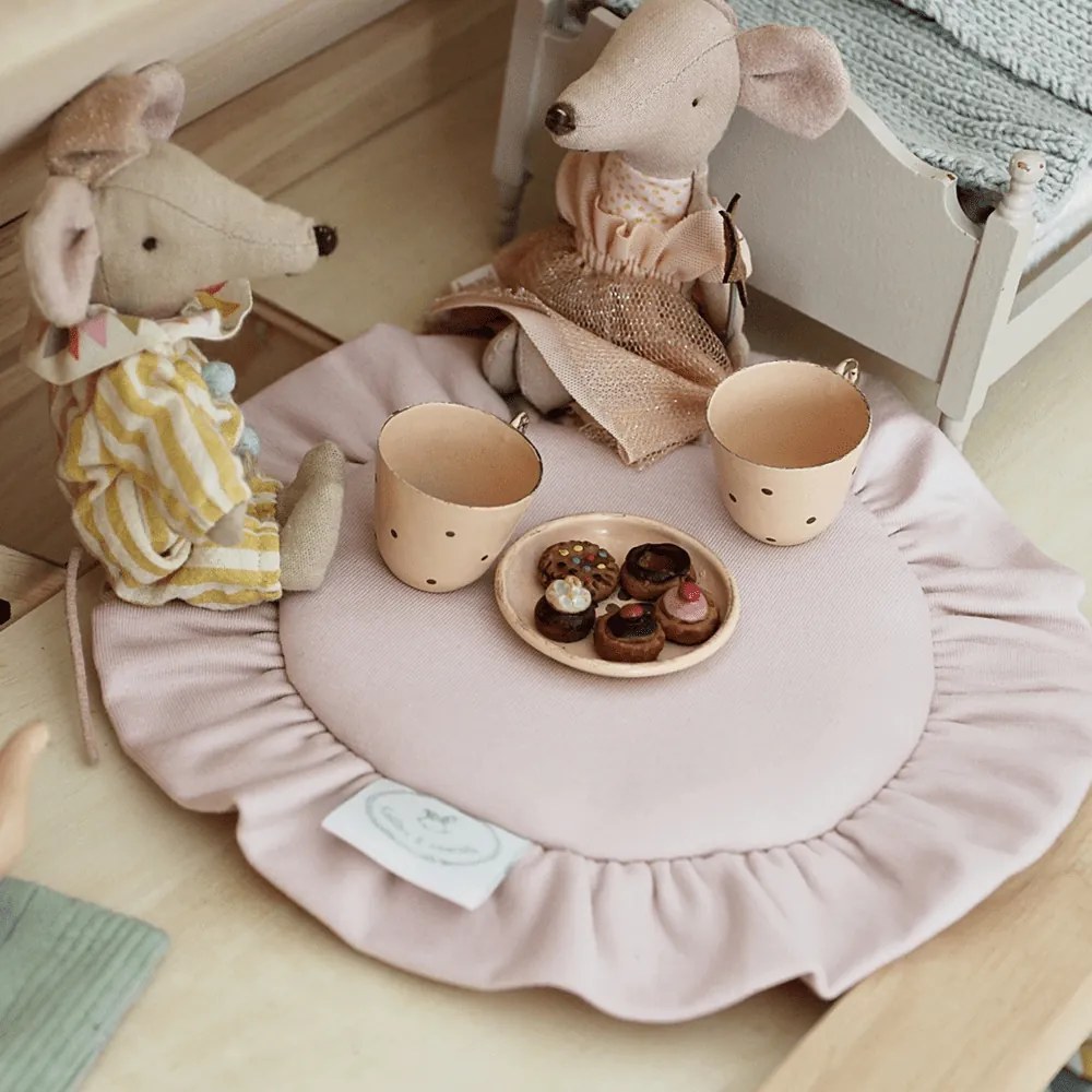 Mini podložka s volánom púdrovo ružová