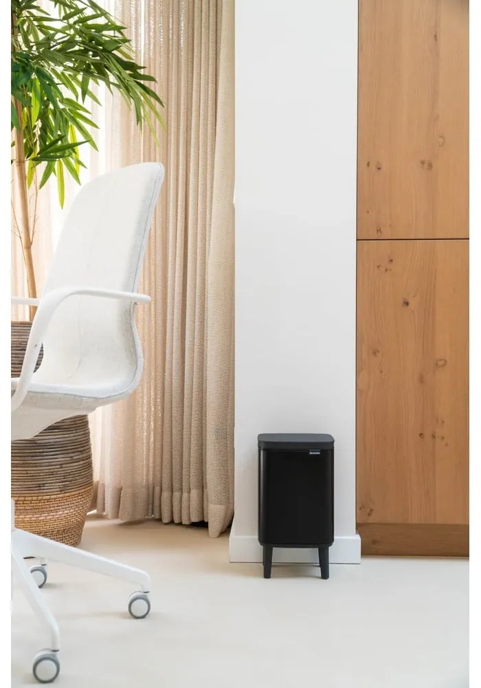 Matne čierny oceľový odpadkový kôš 4 l Bo Hi – Brabantia