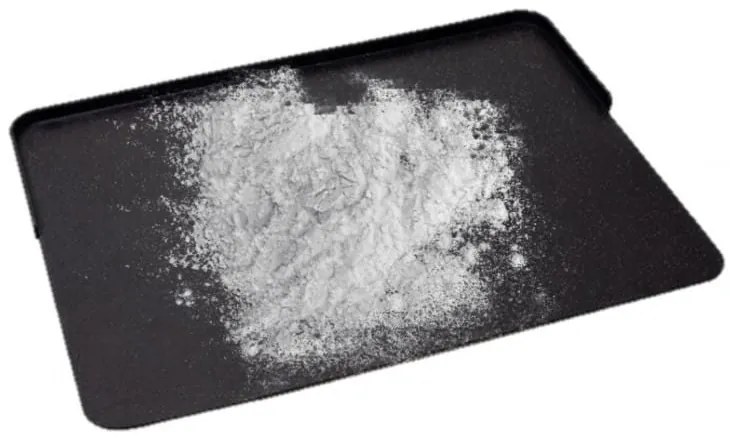 Zeller Present Vaľok na cesto so zvýšeným okrajom, silikónový pevný, 50x40, čierna