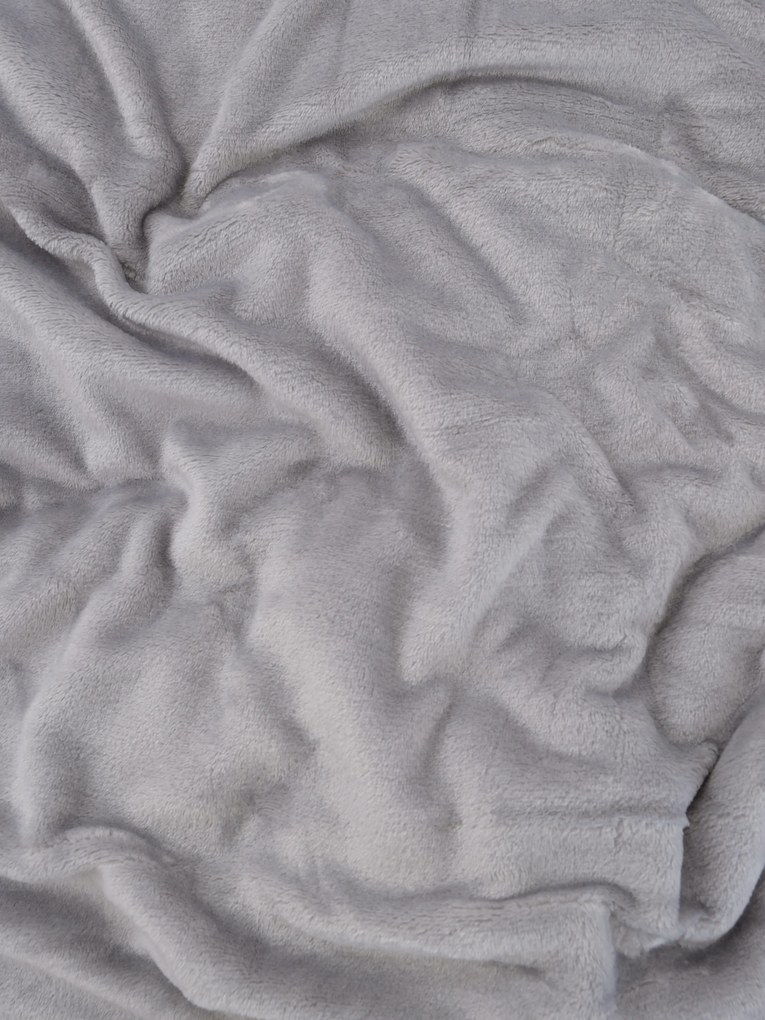 Deka mikroplyš Exclusive 150 × 200 cm – Laura svetlo sivá