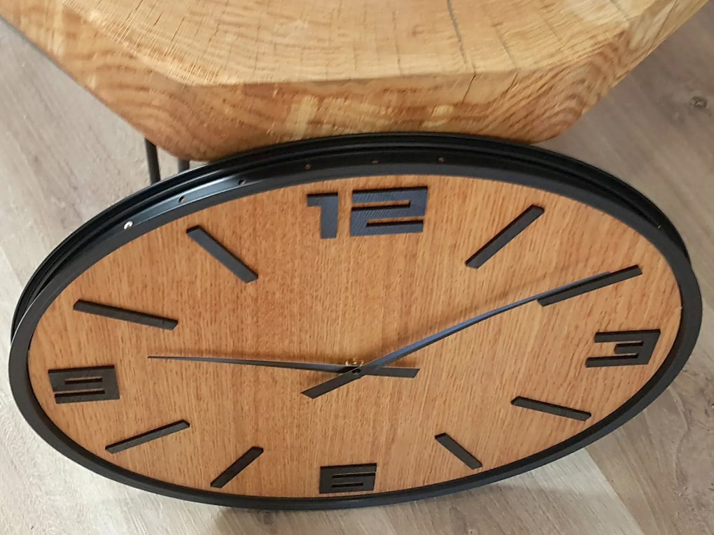 Dřevěné nástěnné hodiny Arabik 50 cm dub přírodní/černé