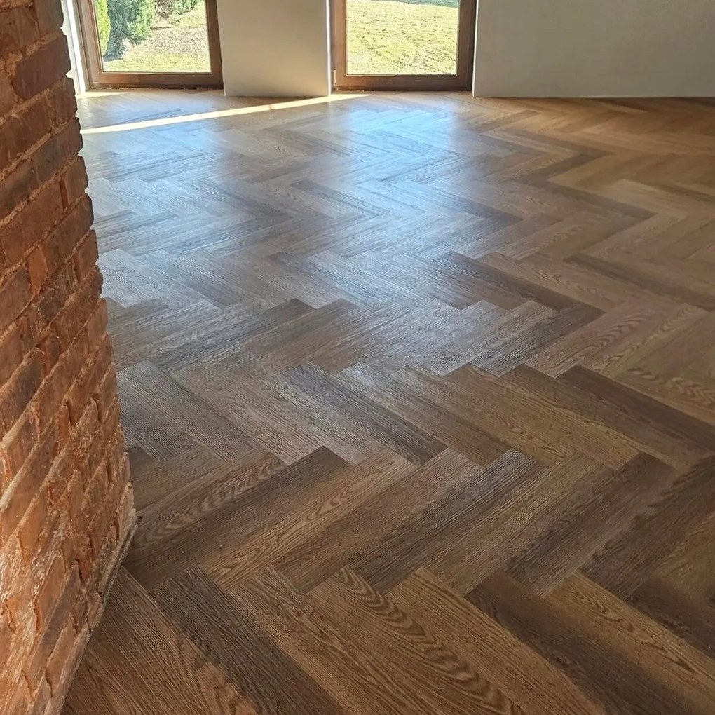 Egibi, Vinylová podlaha kliková Canadian Design Herringbone London, 625 x 125 mm