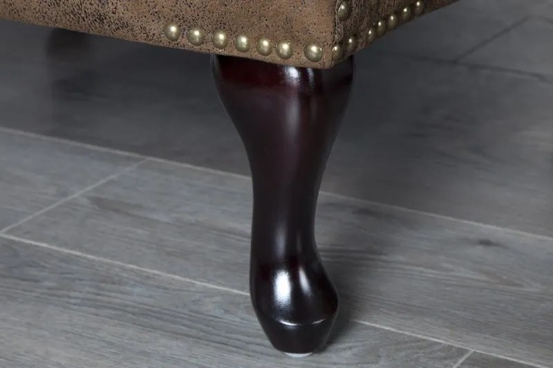 Taburet Chesterfield hnedý starožitný vzhľad