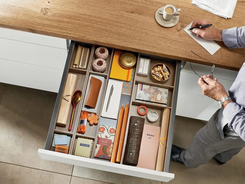 Blum Príborník ZC7S450BS3 Ambia-line 300 x 450 mm sivý