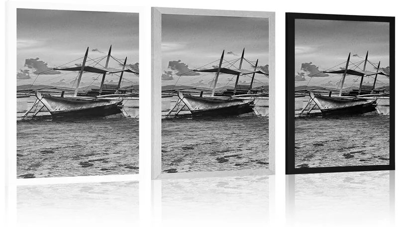 Plagát loďky pri západe slnka v čiernobielom prevedení - 40x60 silver