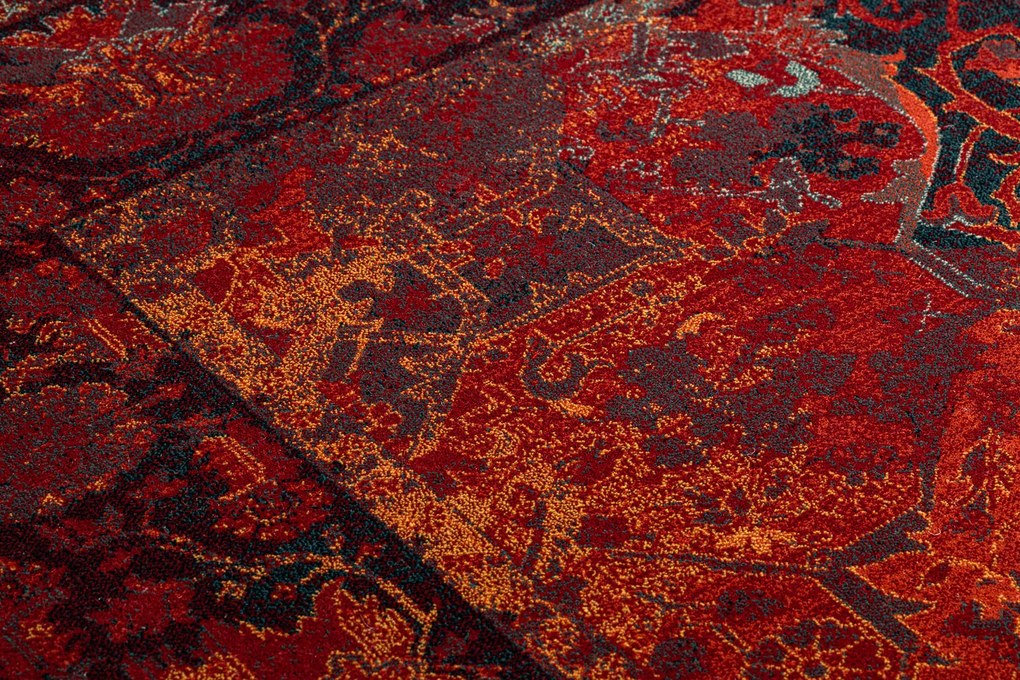 Koberec vlnený POLONIA Dukato Ornament, rubínovo - červený