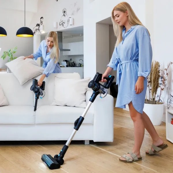 Niceboy ION Hurricane H7- Flexibilný bezdr. tyč. vysávač 2v1 200W/2200 mAh čierna