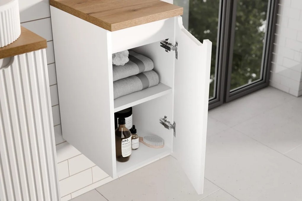 Závesná kúpeľňová skrinka Nova White 81-30-1D biela