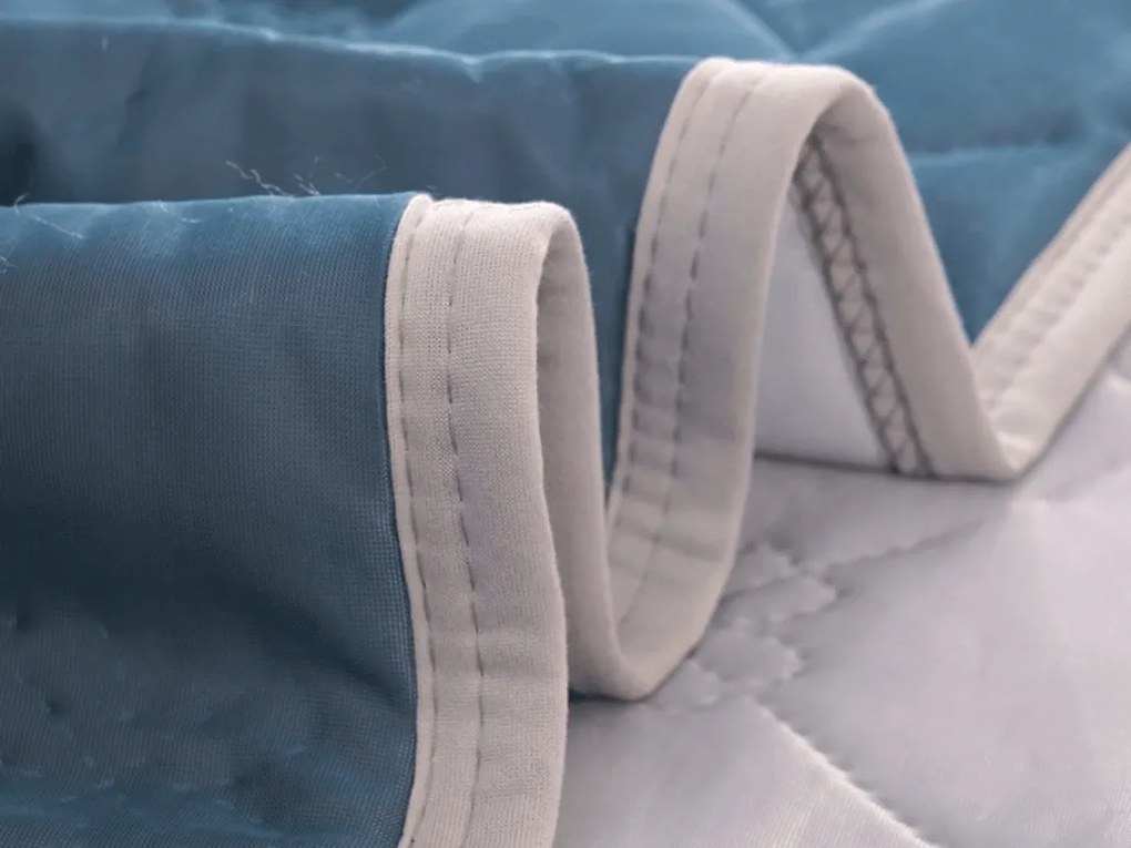 Chladiaca letná prikrývka ELARIA, tmavomodrá Rozmer: 200 x 220 cm