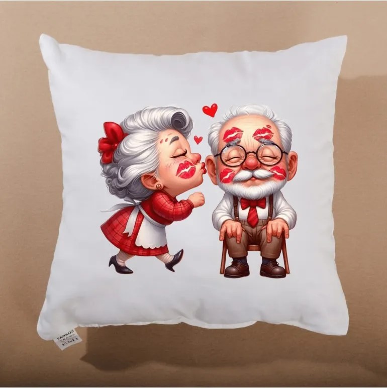 Dekoratívny vankúš Love Story 40x40 cm EMI