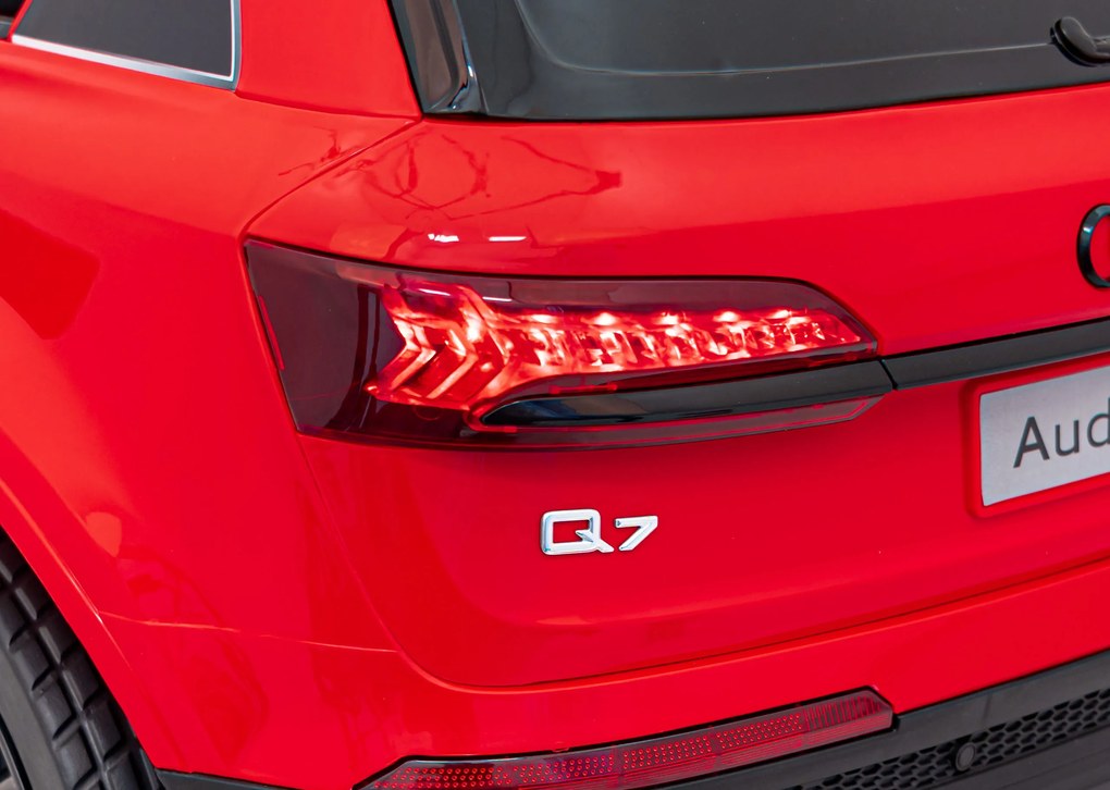 Ramiz Audi Q7 NEW LIFT vozidlo - Červené SUV