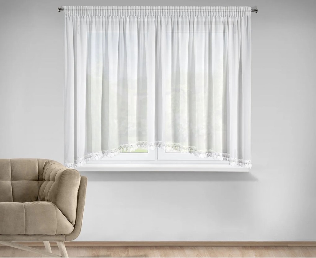 ZÁCLONA NA PÁSKE LORETA 400X160 CM BIELA