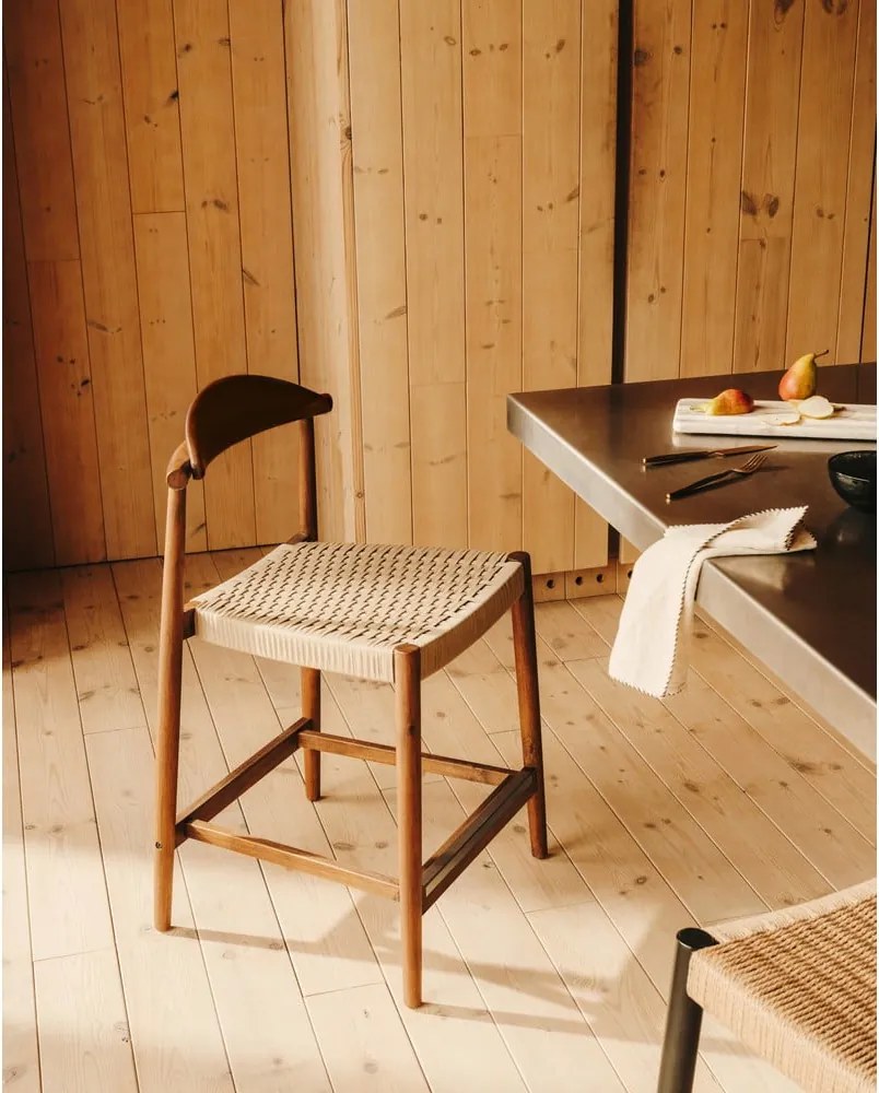 Hnedá drevená záhradná barová stolička Nina – Kave Home