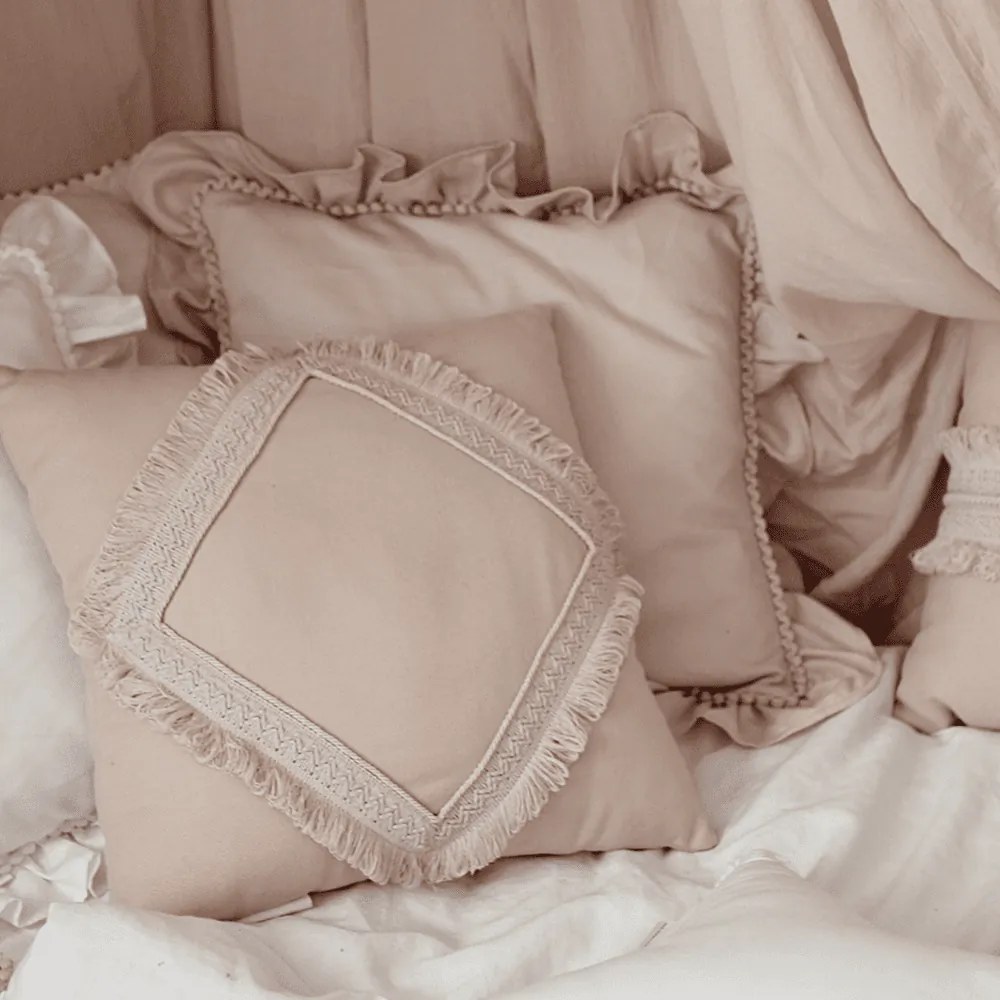 Boho štvorcový čipkový vankúš púdrovo ružová 40x40 cm