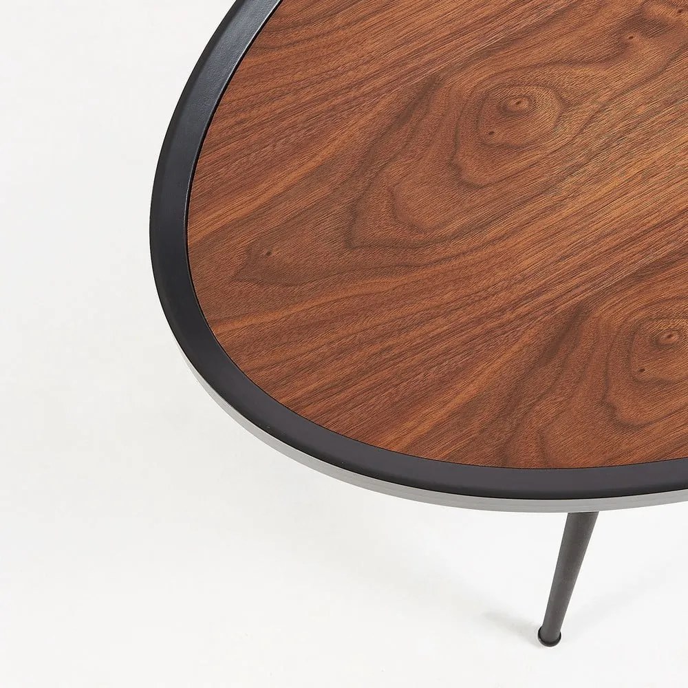 Čierny konferenčný stolík s doskou v orechovom dekore Kave Home Kamelia