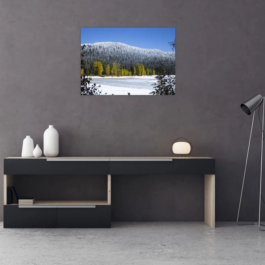 Sklenený obraz - zasnežené hory v zime (70x50 cm)