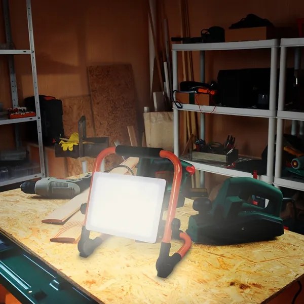 Solight WM-50W-FEQ - LED reflektor so stojanom LED/50W/230V 4000K IP65