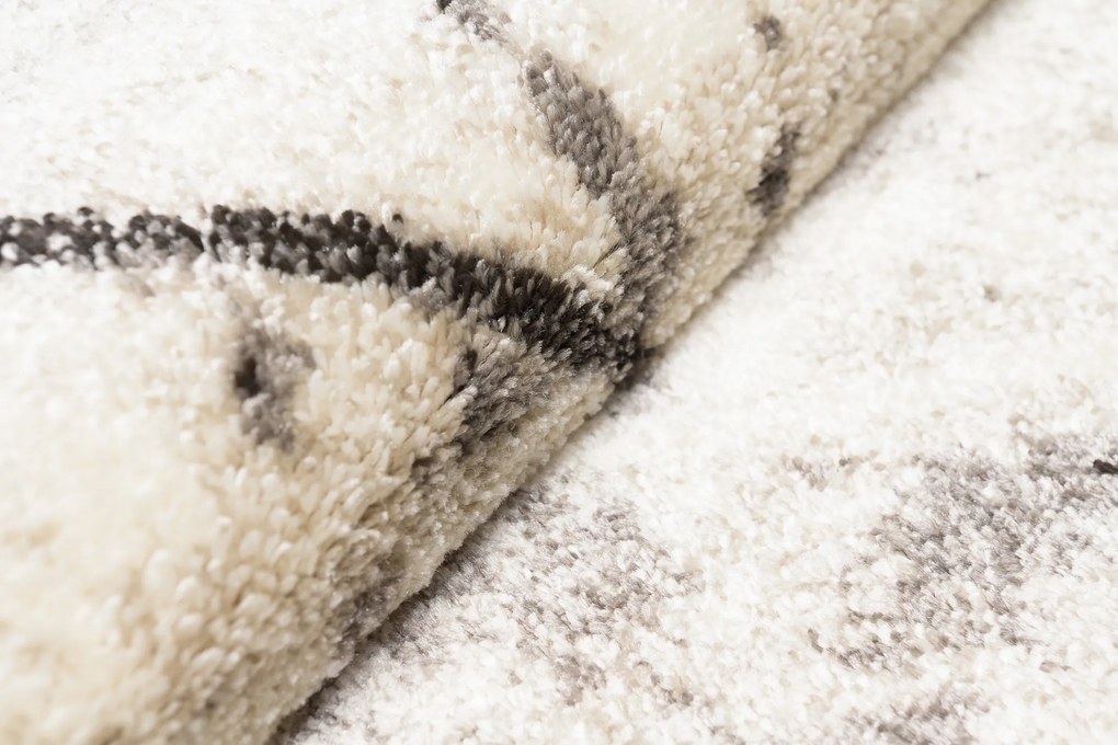 TA Koberec 3039 1 244 PETRA Rozmer: 120x170 cm