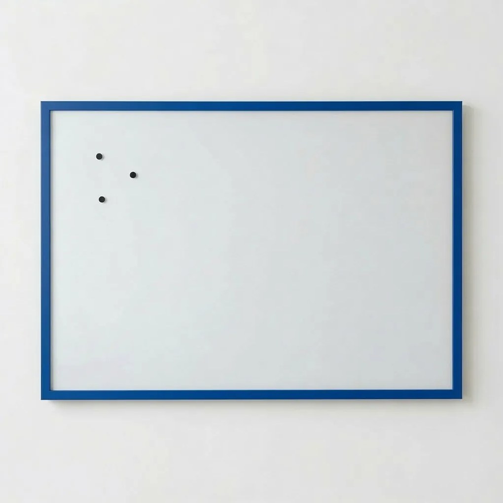 Toptabule.sk  Biela magnetická popisná tabuľa v modrom drevenom ráme COLOR 120x90 cm